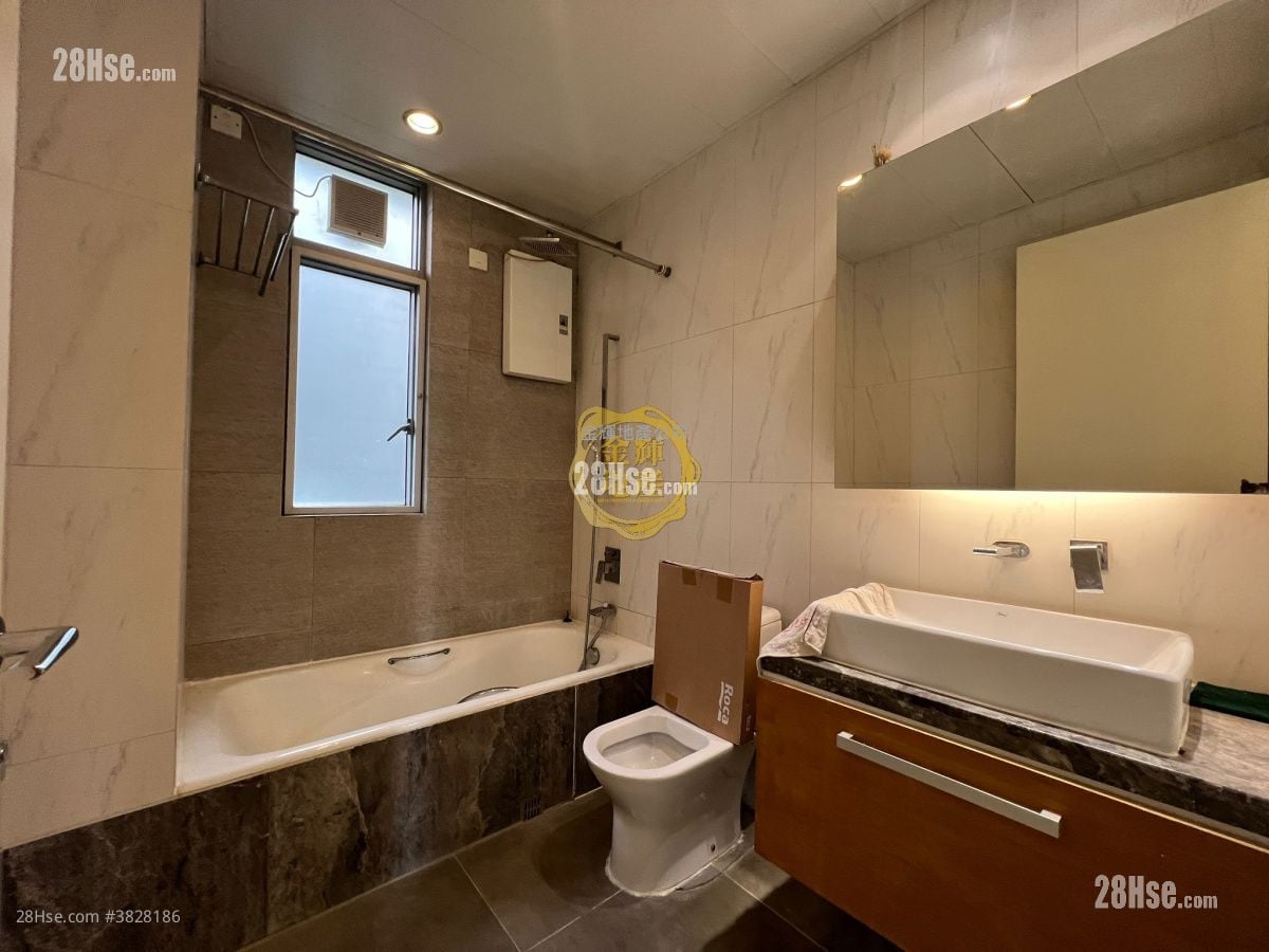 South Crest Sell 3 Bedrooms , 2 Bathrooms 928 ft²