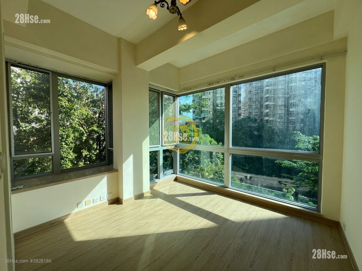 South Crest Sell 3 Bedrooms , 2 Bathrooms 928 ft²