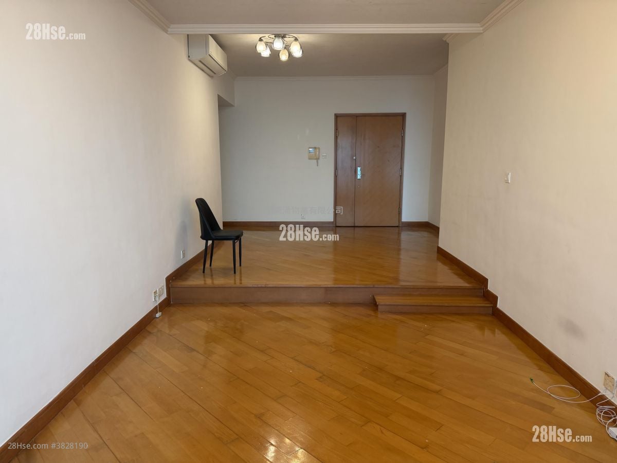 藍天海岸 售盤 3 房 , 2 浴室 911 平方呎