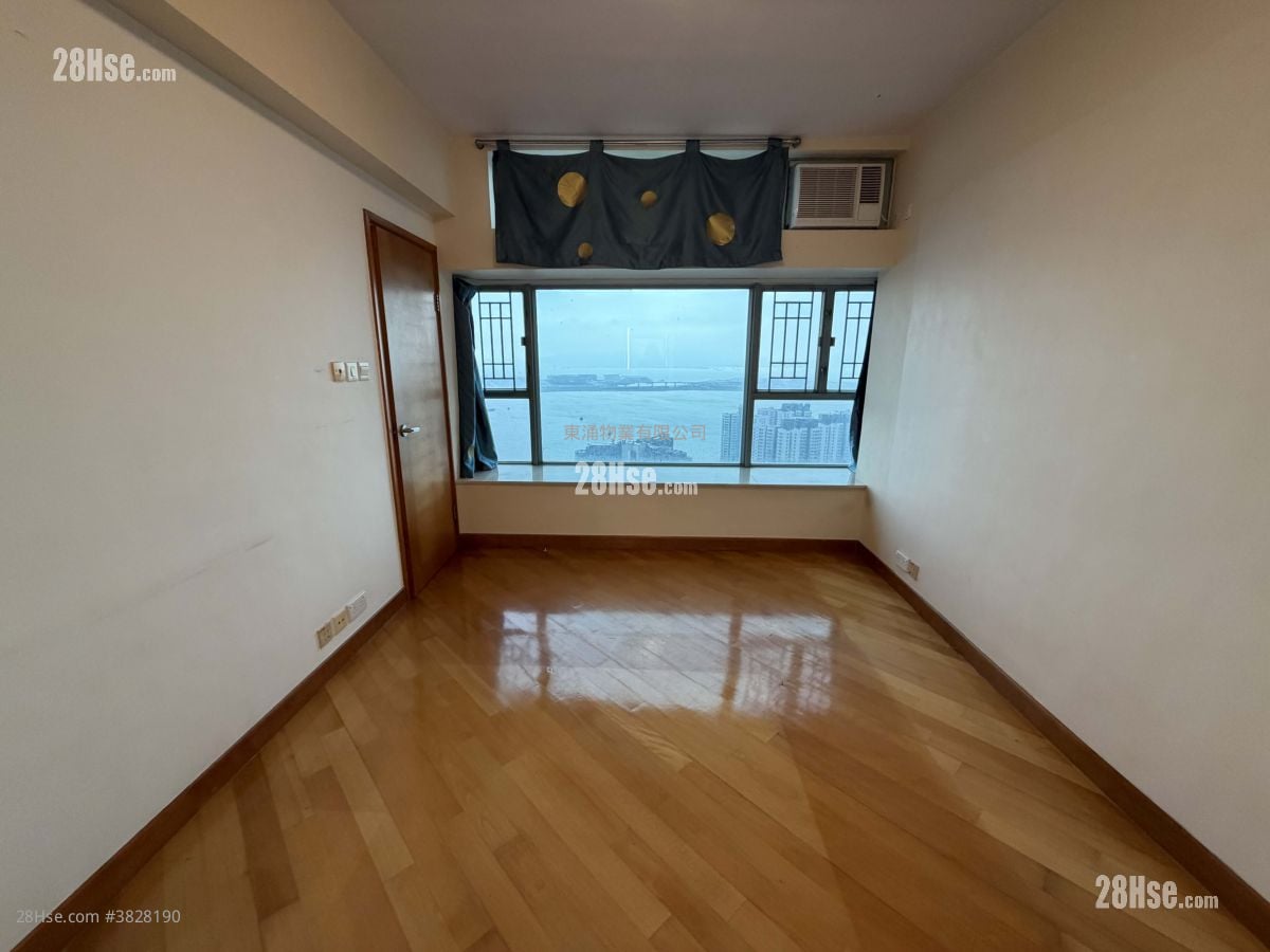 藍天海岸 售盤 3 房 , 2 浴室 911 平方呎