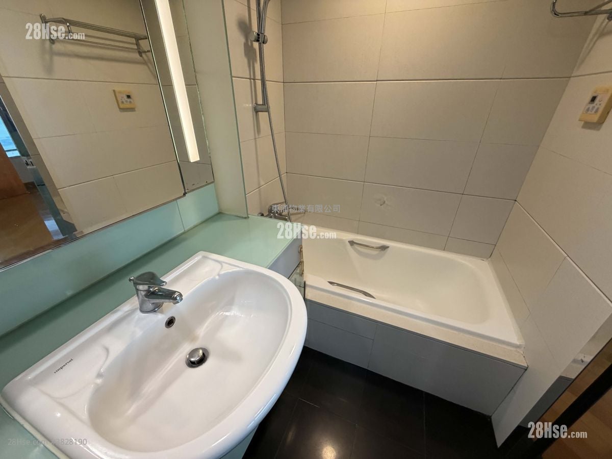 藍天海岸 售盤 3 房 , 2 浴室 911 平方呎