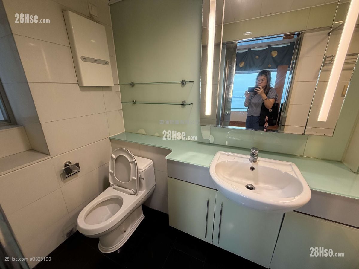 藍天海岸 售盤 3 房 , 2 浴室 911 平方呎