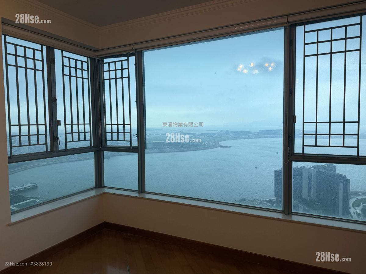 藍天海岸 售盤 3 房 , 2 浴室 911 平方呎