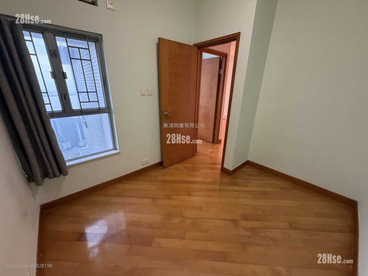 藍天海岸 售盤 3 房 , 2 浴室 911 平方呎