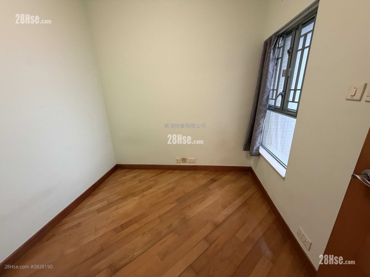 藍天海岸 售盤 3 房 , 2 浴室 911 平方呎