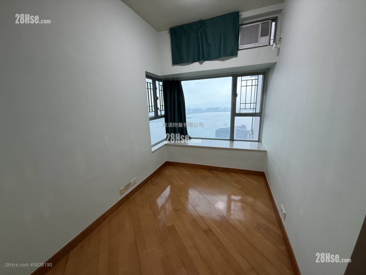 藍天海岸 售盤 3 房 , 2 浴室 911 平方呎