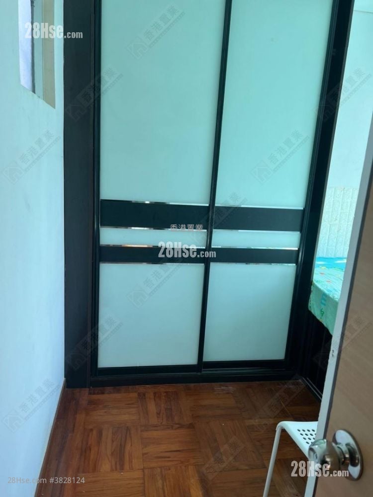 Metro Harbour View Sell 2 Bedrooms , 1 Bathroom 404 ft²