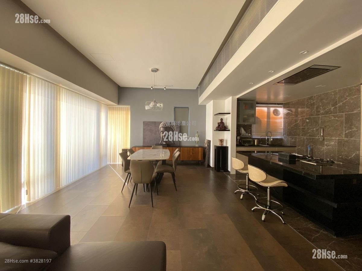 Avignon Sell 4 Bedrooms , 3 Bathrooms 1,580 ft²