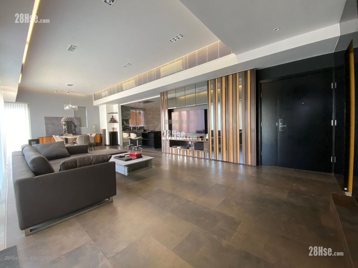 Avignon Sell 4 Bedrooms , 3 Bathrooms 1,580 ft²