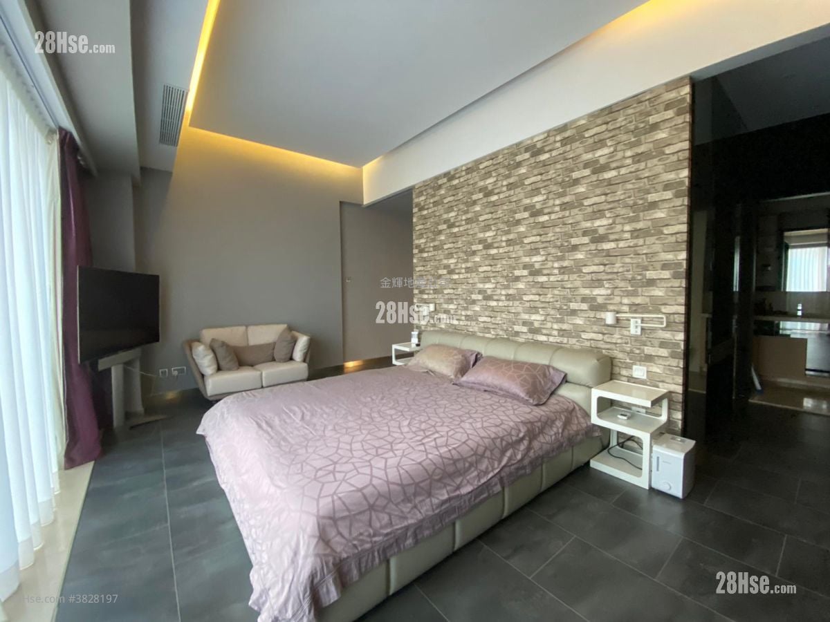 Avignon Sell 4 Bedrooms , 3 Bathrooms 1,580 ft²