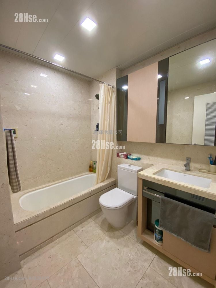 Avignon Sell 4 Bedrooms , 3 Bathrooms 1,580 ft²