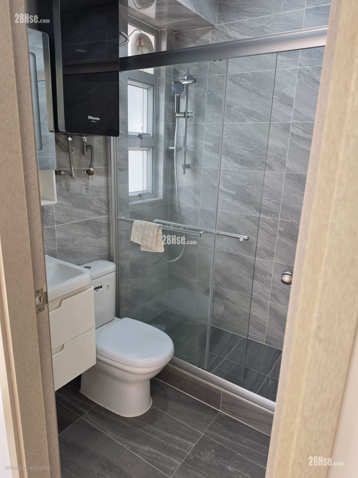 廣發大廈 租盤 開放式間隔 , 1 浴室 236 平方呎