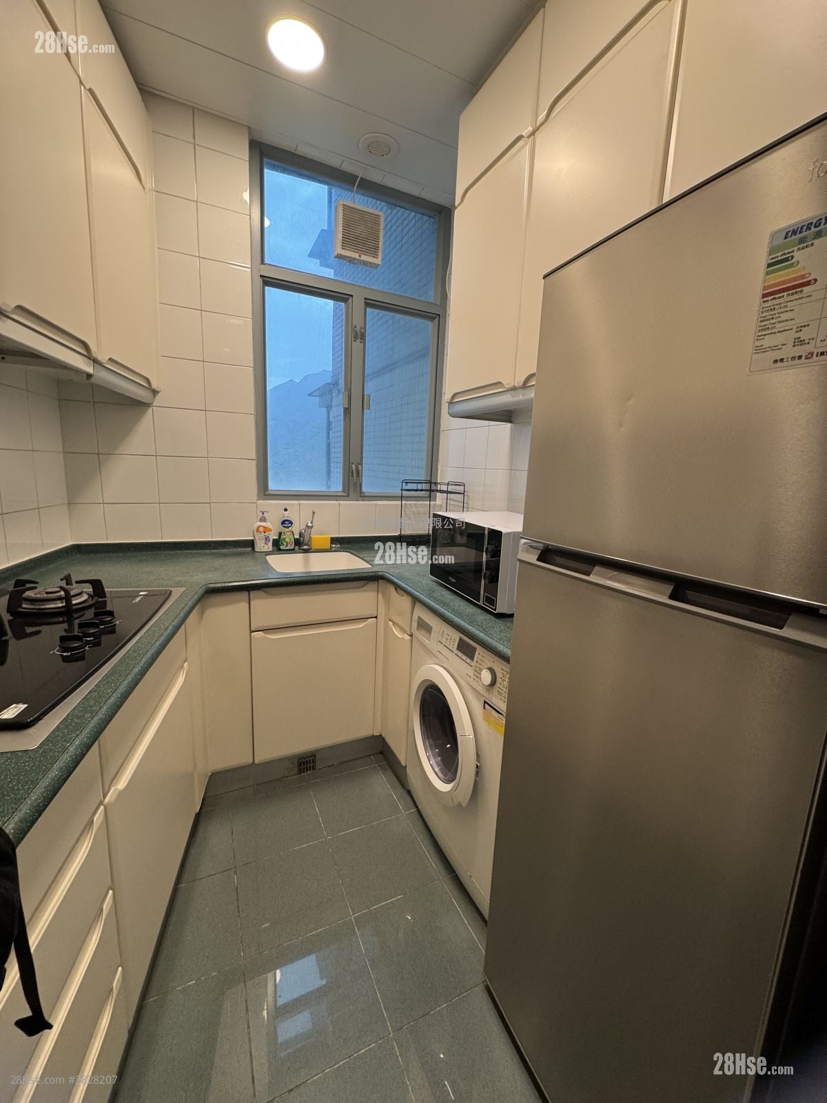 Tung Chung Crescent Rental 2 Bedrooms , 1 Bathroom 592 ft²