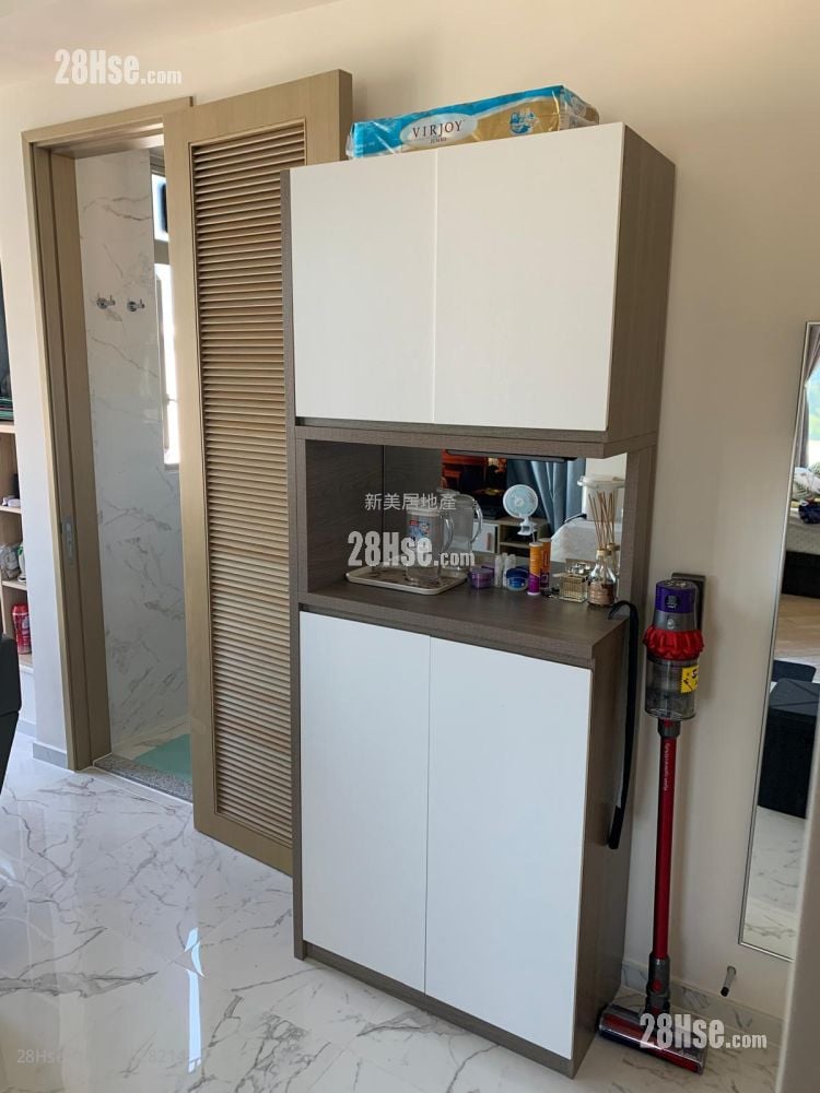 City Hub Sell 1 Bedroom , 1 Bathroom 368 ft²