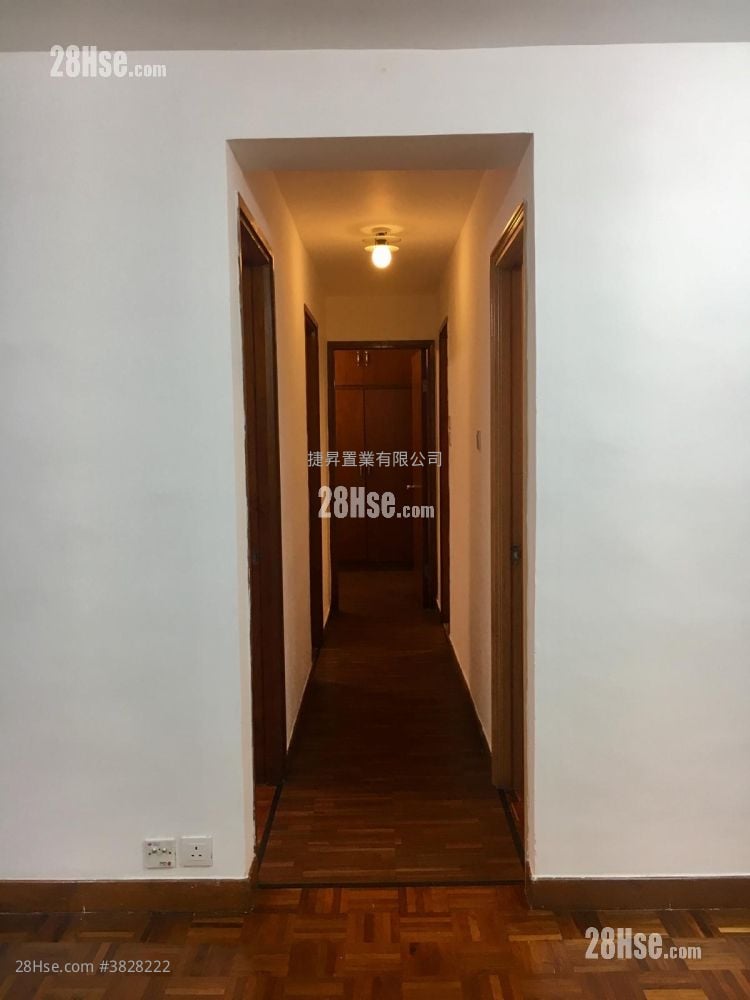 Whampoa Garden Sell 4 Bedrooms , 2 Bathrooms 733 ft²