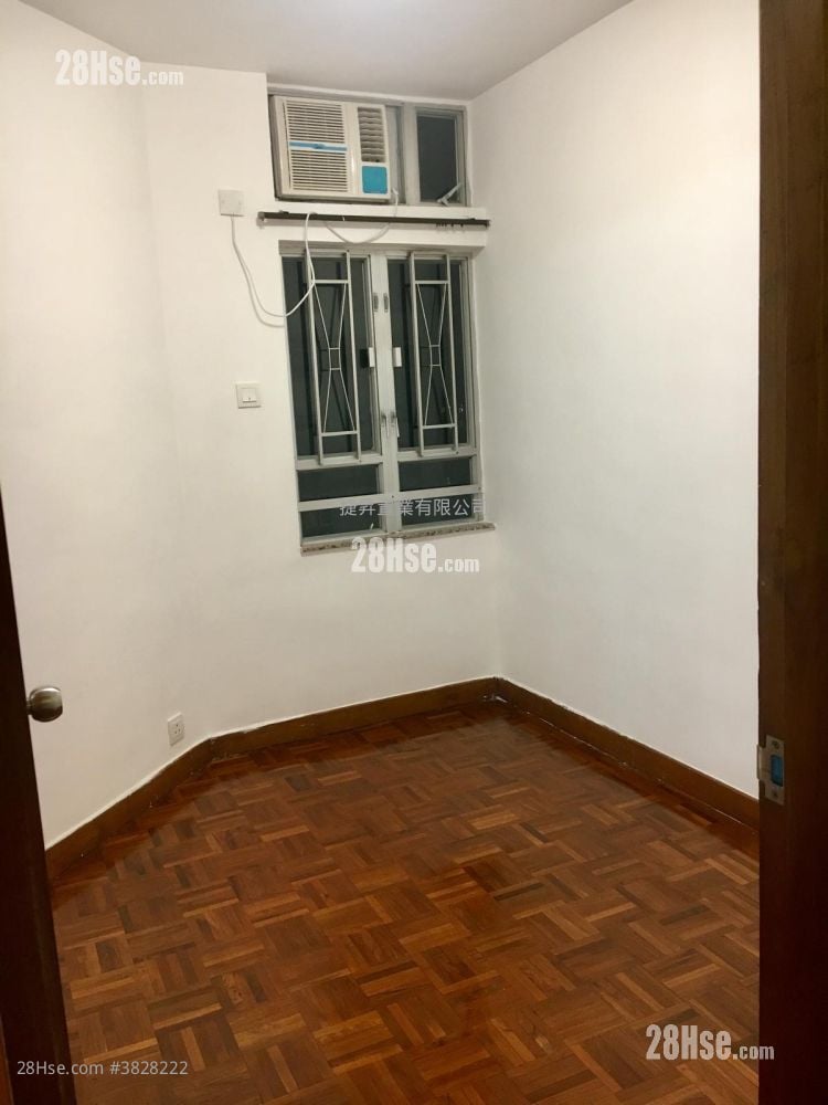 Whampoa Garden Sell 4 Bedrooms , 2 Bathrooms 733 ft²