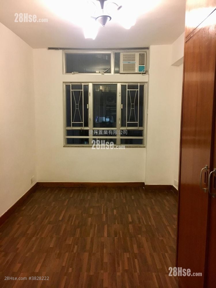 Whampoa Garden Sell 4 Bedrooms , 2 Bathrooms 733 ft²