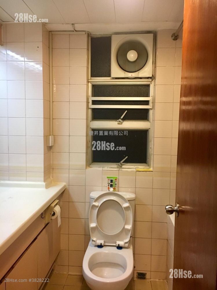 Whampoa Garden Sell 4 Bedrooms , 2 Bathrooms 733 ft²