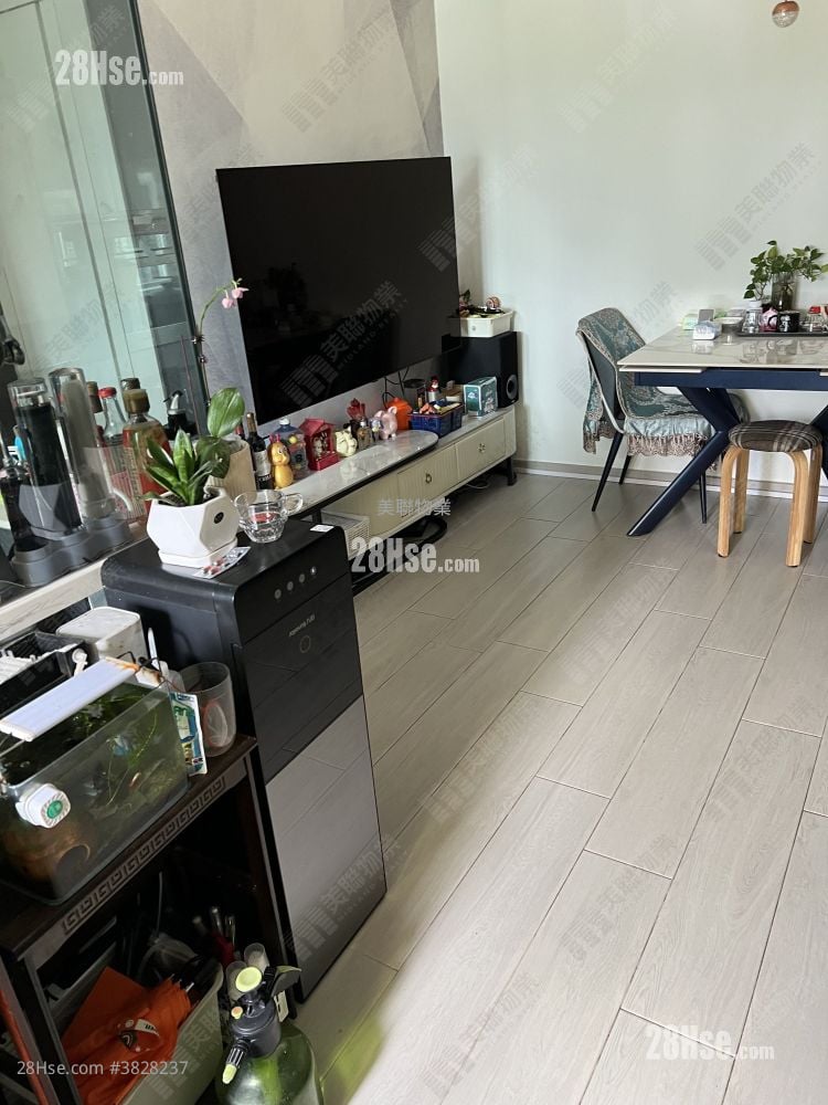 厅: 华都花园 售盘 3 房 533 平方尺