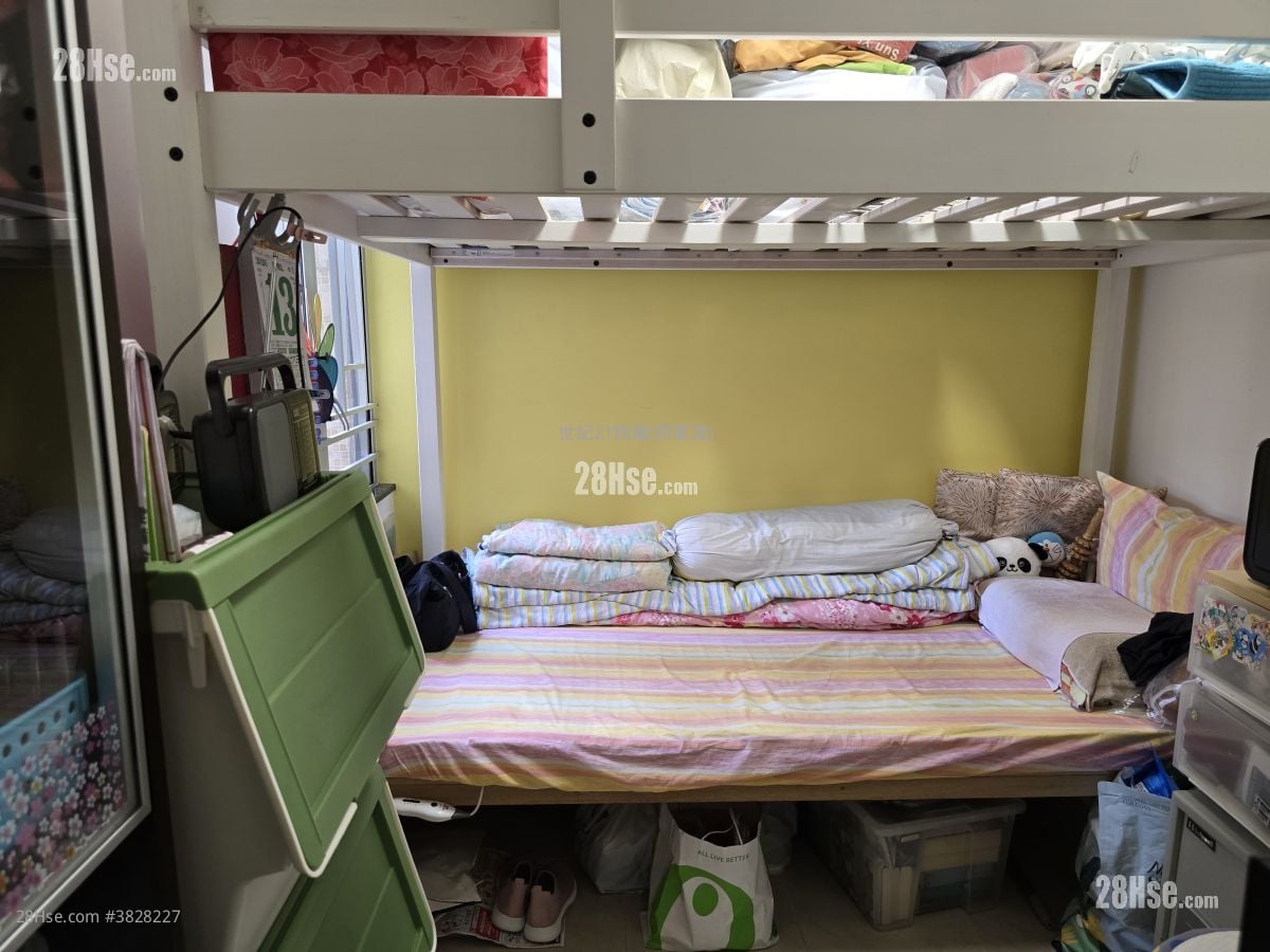 Bauhinia Garden Sell 3 Bedrooms , 2 Bathrooms 590 ft²