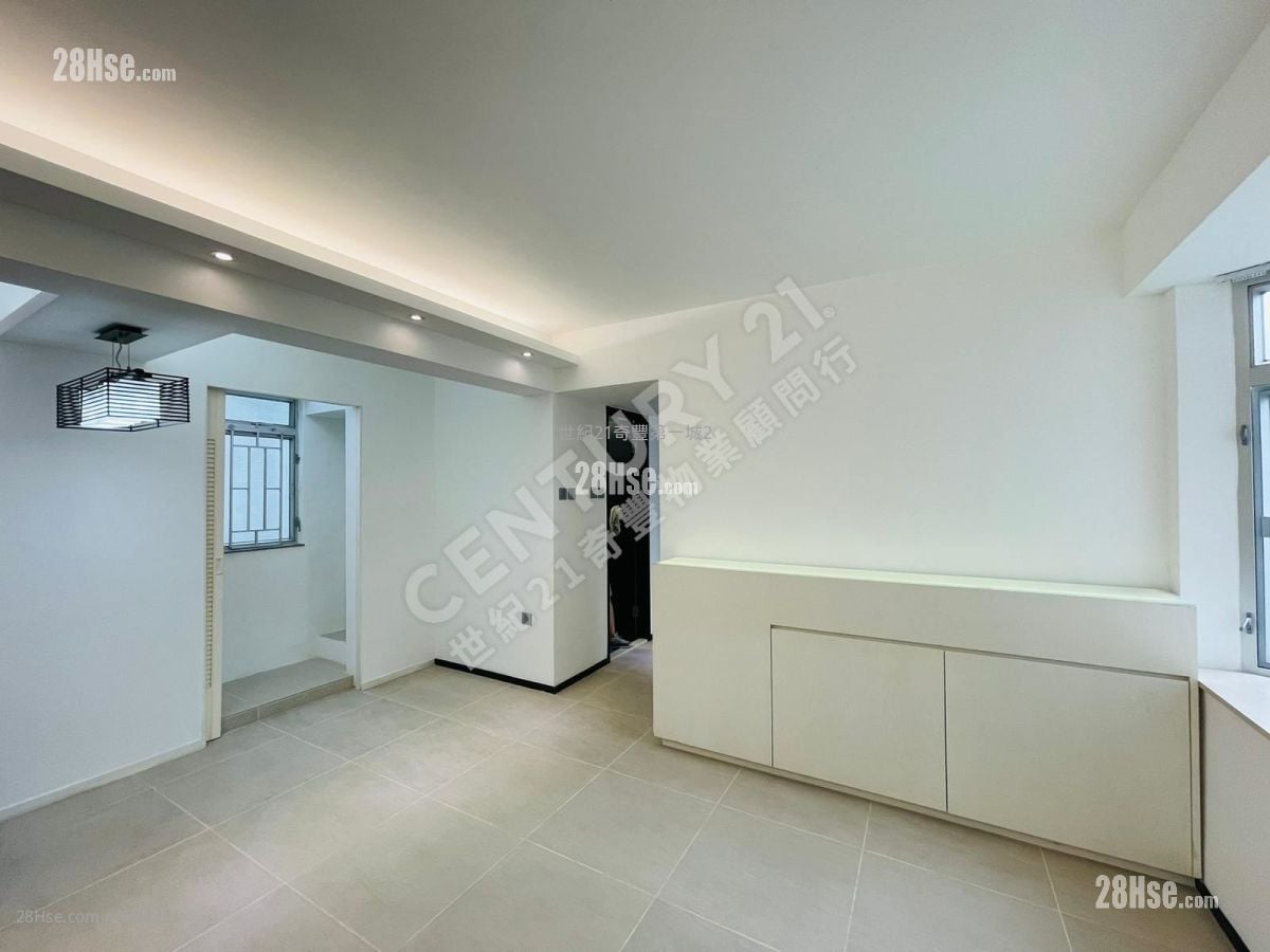 沙田第一城 售盘 3 房 451 平方尺