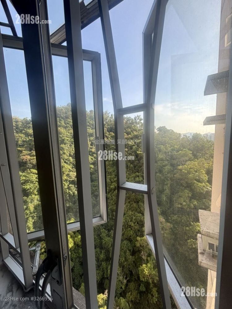 Sun Lai Garden Sell 3 Bedrooms , 1 Bathroom 503 ft²