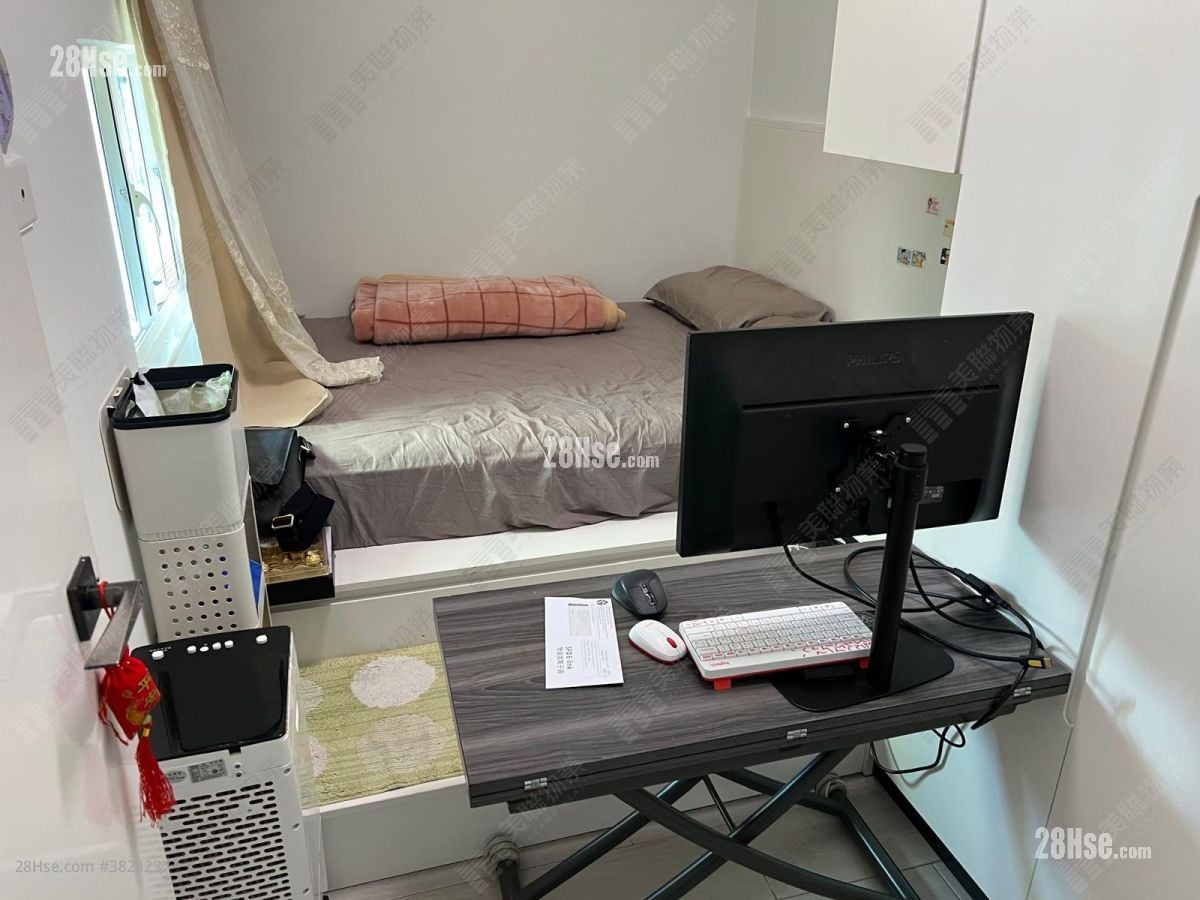 睡房 1: 华都花园 售盘 3 房 533 平方尺