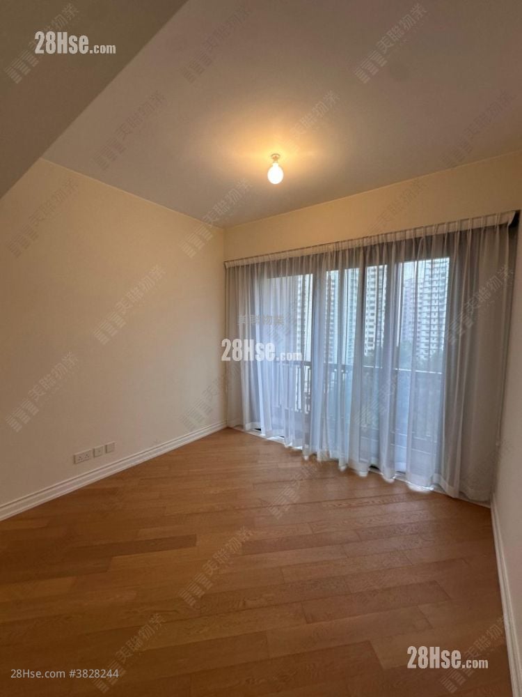 St. George's Mansions Rental 3 Bedrooms , 4 Bathrooms 1,841 ft²