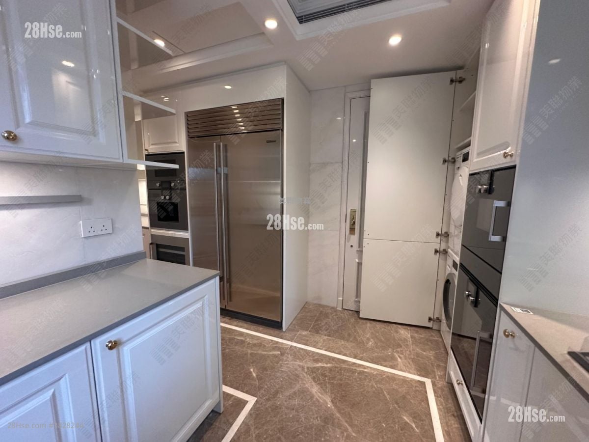 St. George's Mansions Rental 3 Bedrooms , 4 Bathrooms 1,841 ft²