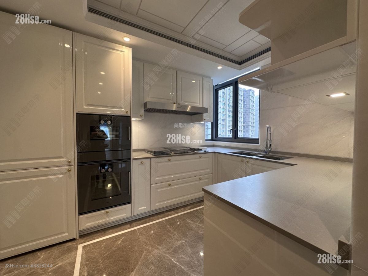 St. George's Mansions Rental 3 Bedrooms , 4 Bathrooms 1,841 ft²