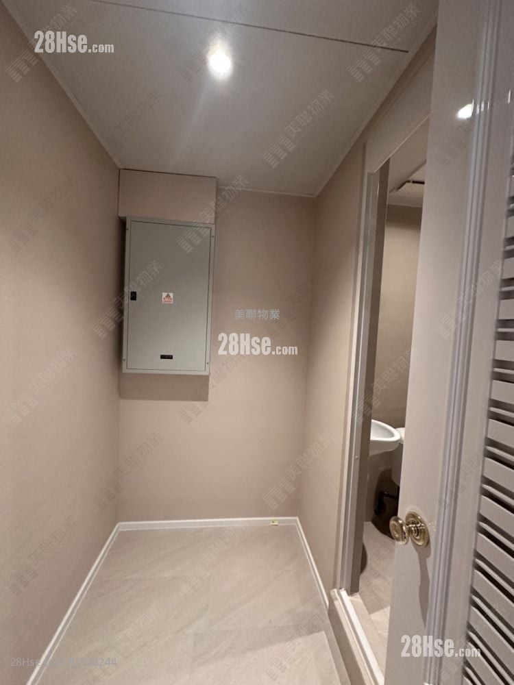 St. George's Mansions Rental 3 Bedrooms , 4 Bathrooms 1,841 ft²