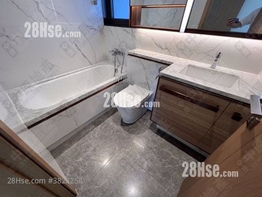 朗城滙 售盘 3 房 , 2 浴室 754 平方尺