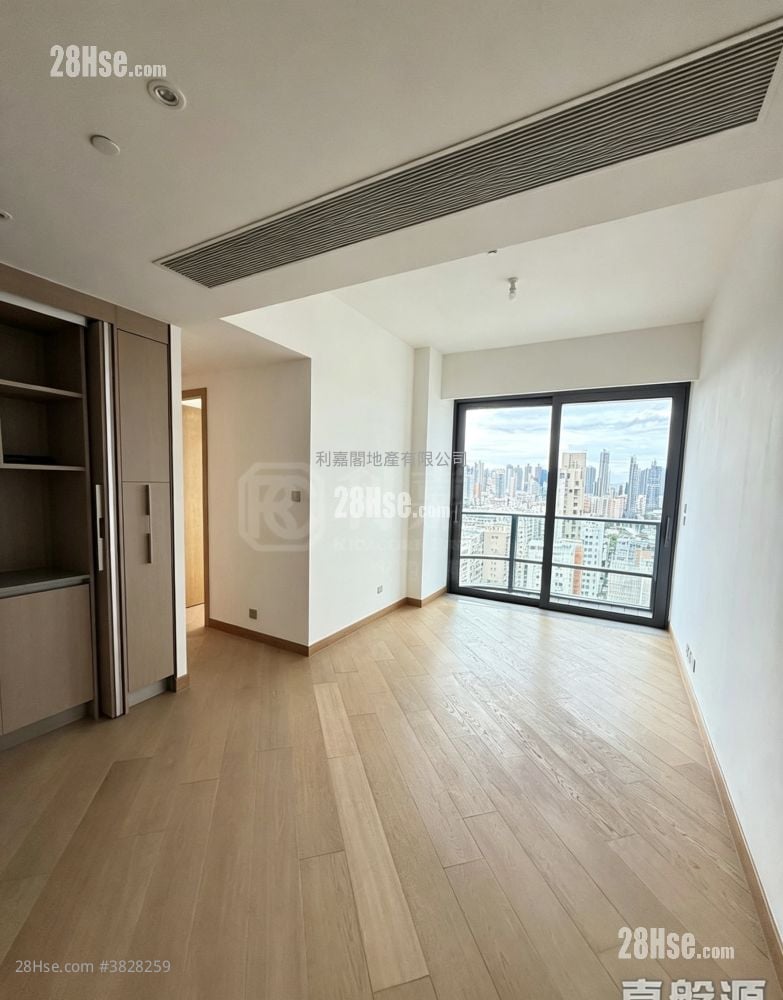 128 Waterloo 售盘 2 房 522 平方尺