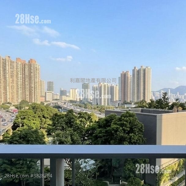 Cullinan West Sell 4 Bedrooms , 4 Bathrooms 1,367 ft²