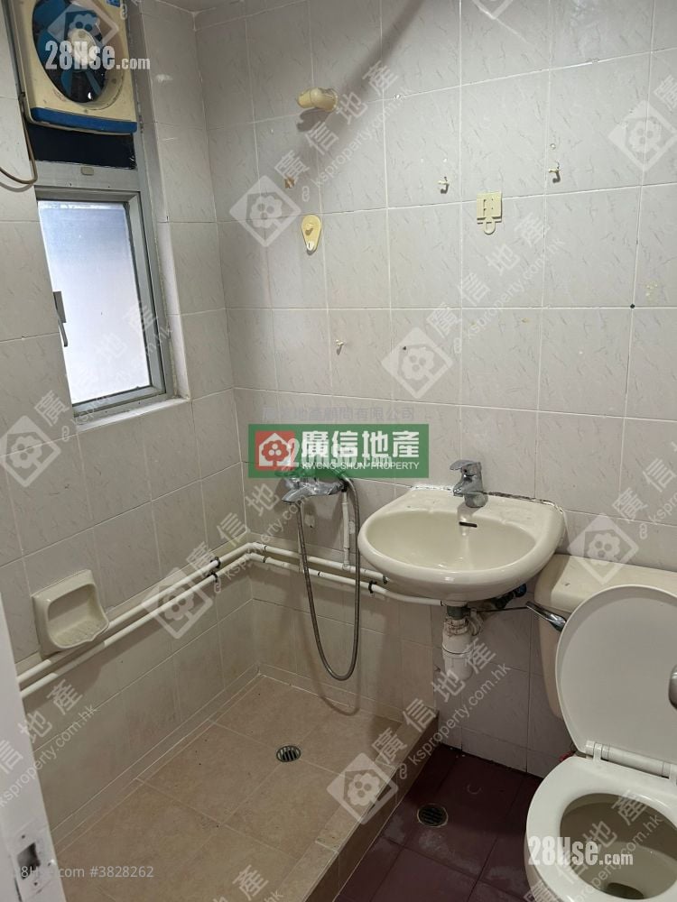 Shun Fung Building Rental 2 Bedrooms , 1 Bathroom 237 ft²