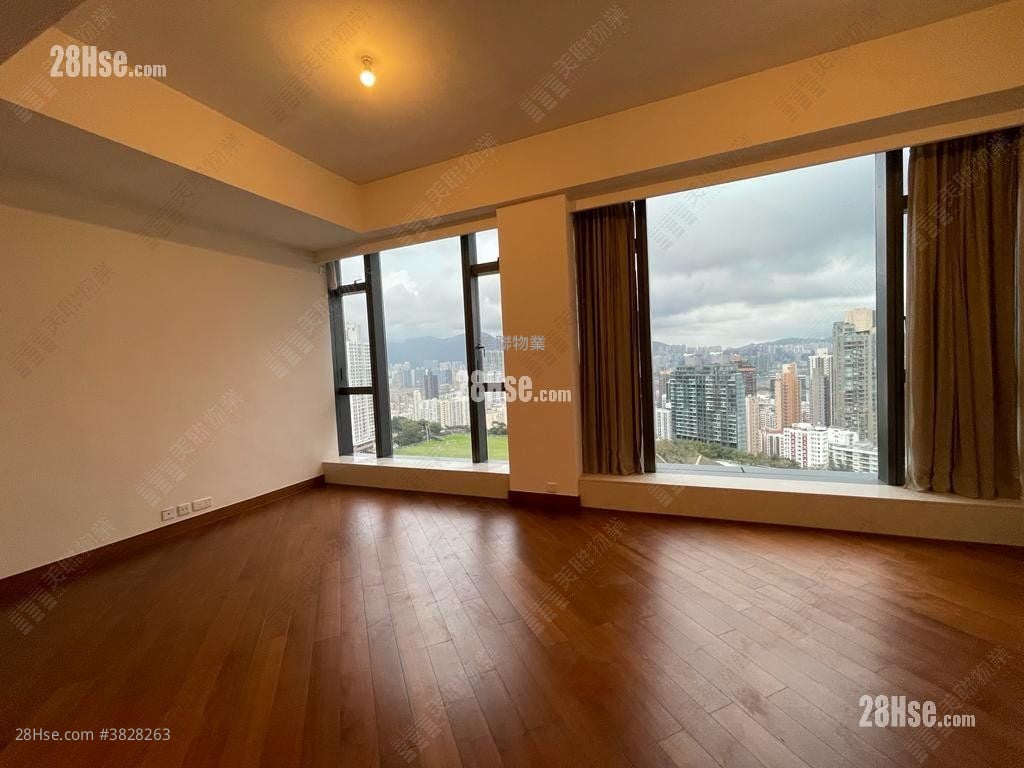 Ultima Rental 5+ Bedrooms , 3 Bathrooms 2,187 ft²