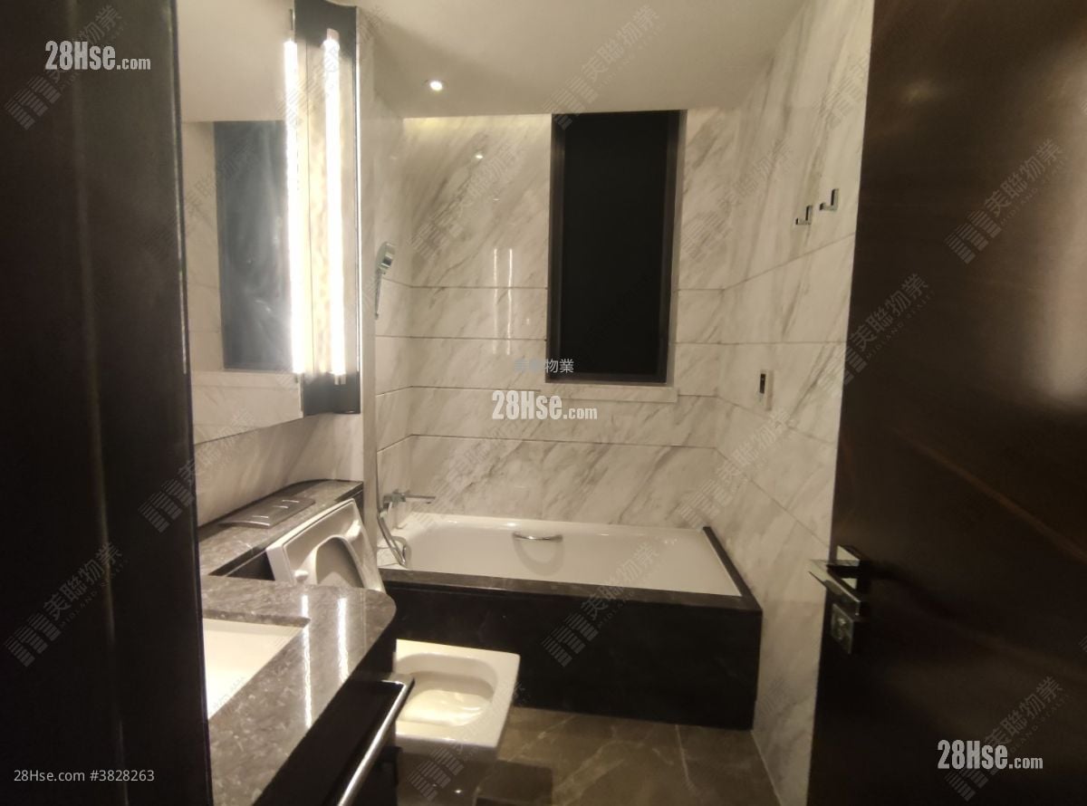 Ultima Rental 5+ Bedrooms , 3 Bathrooms 2,187 ft²