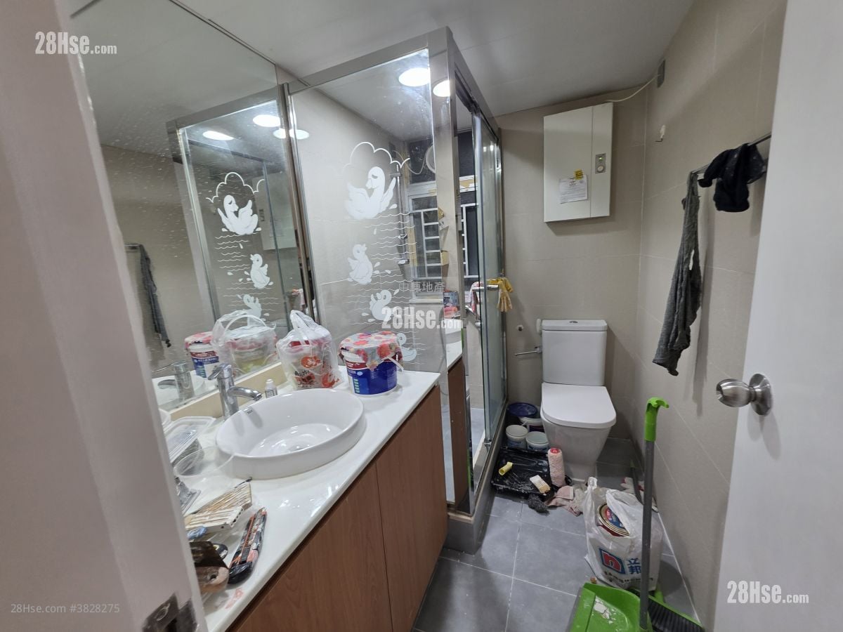 丽港城 售盘 3 房 , 2 浴室 687 平方尺