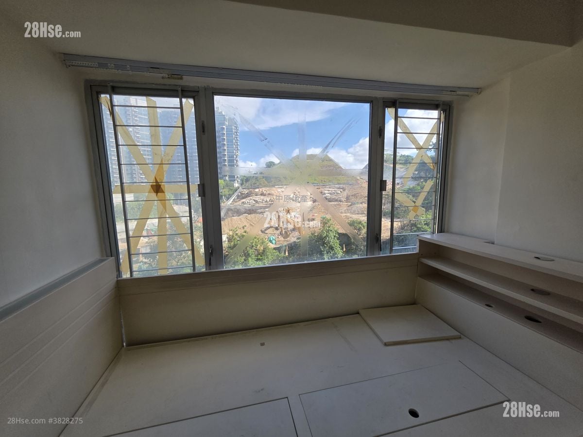 丽港城 售盘 3 房 , 2 浴室 687 平方尺