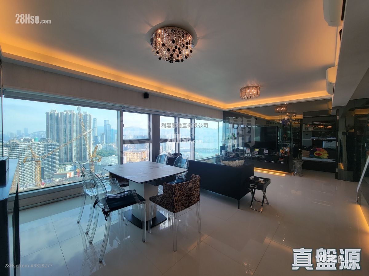 The Waterfront Sell 4 Bedrooms , 4 Bathrooms 1,580 ft²