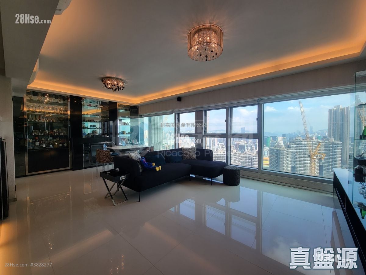 The Waterfront Sell 4 Bedrooms , 4 Bathrooms 1,580 ft²