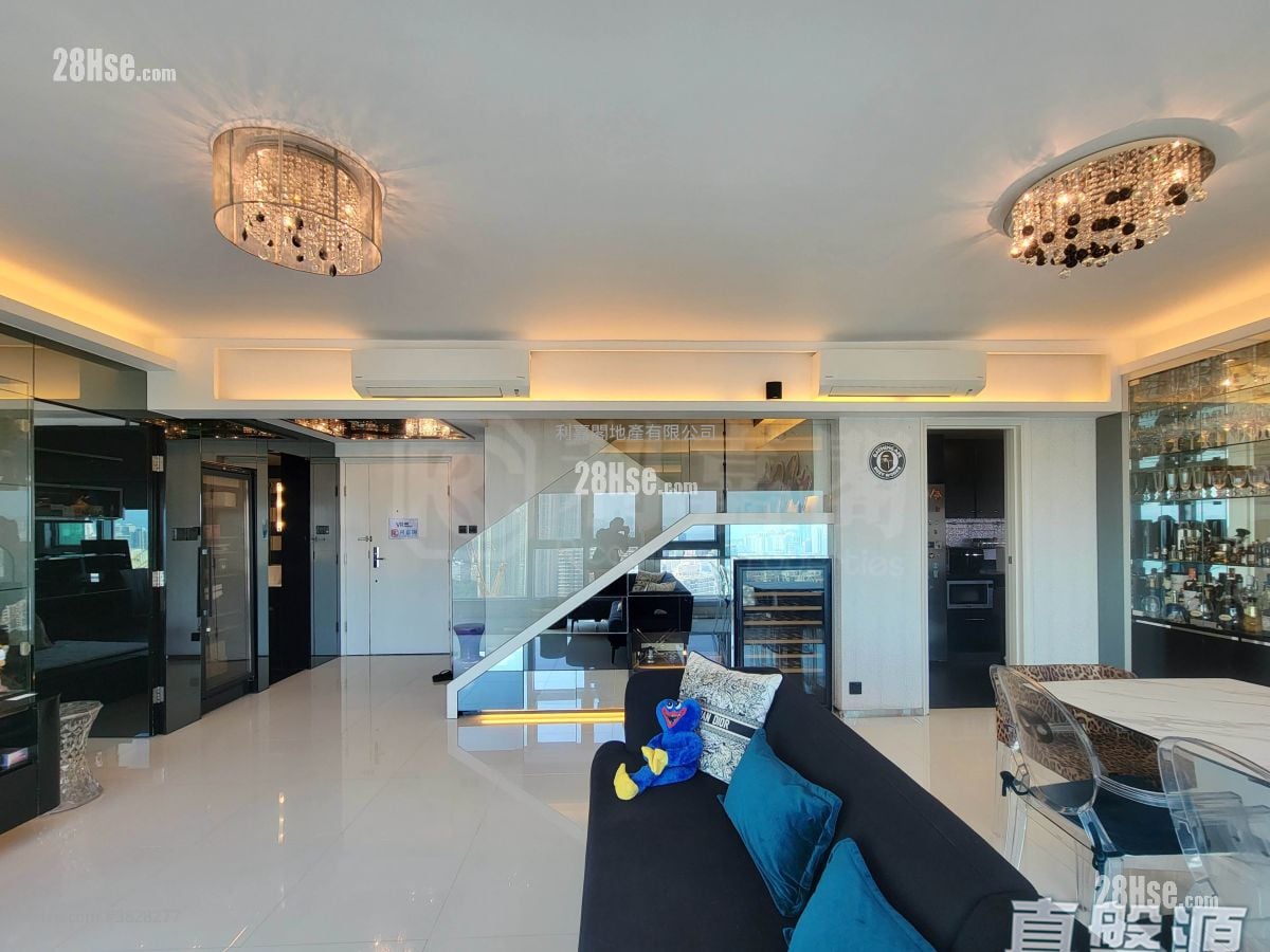 The Waterfront Sell 4 Bedrooms , 4 Bathrooms 1,580 ft²