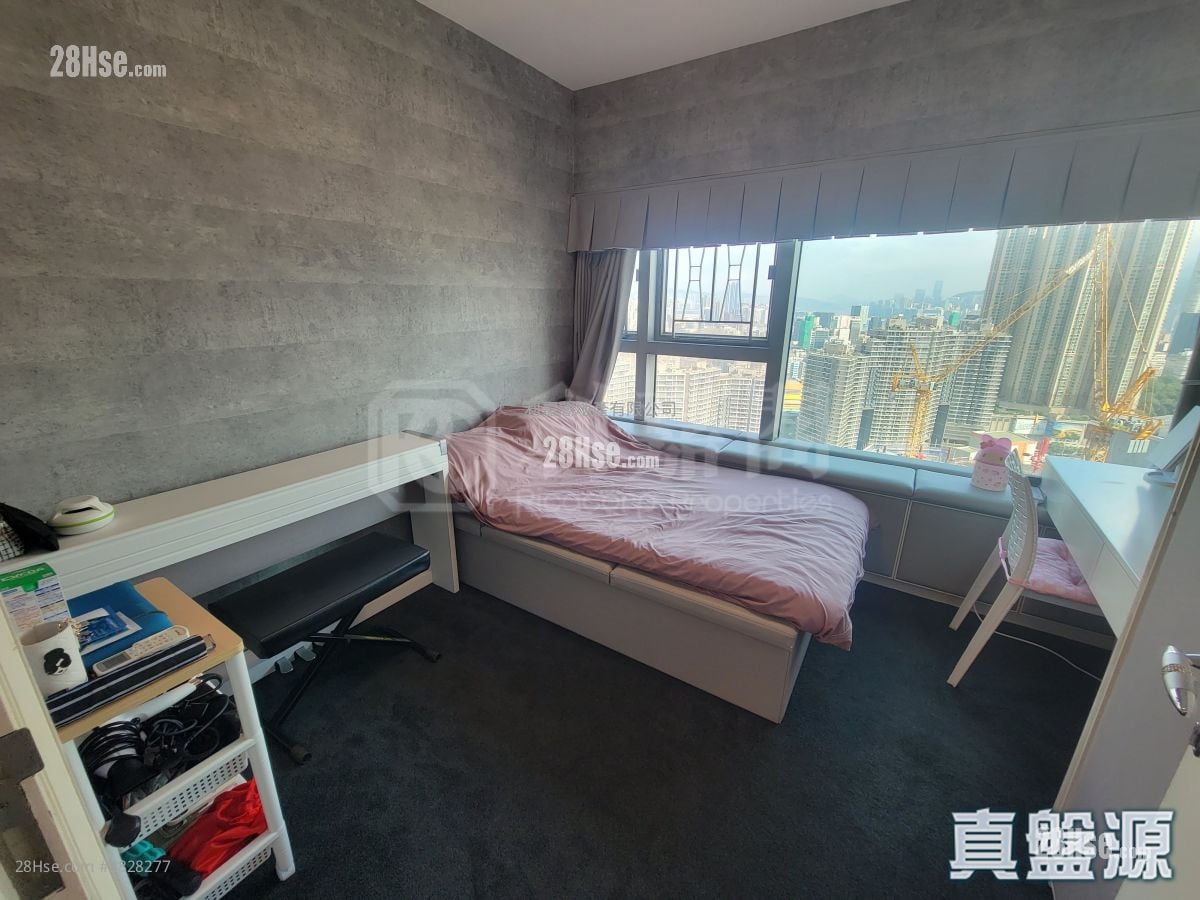 The Waterfront Sell 4 Bedrooms , 4 Bathrooms 1,580 ft²