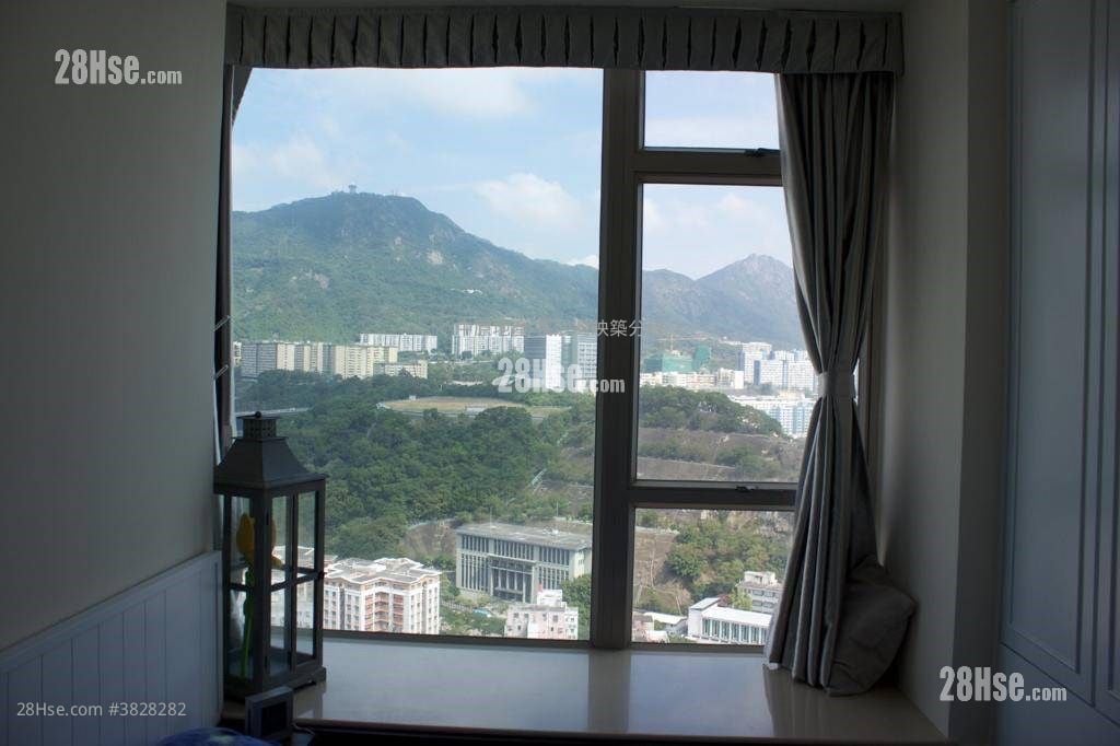 Vista Sell 3 Bedrooms 677 ft²