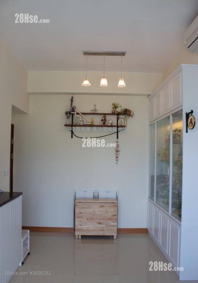 Vista Sell 3 Bedrooms 677 ft²