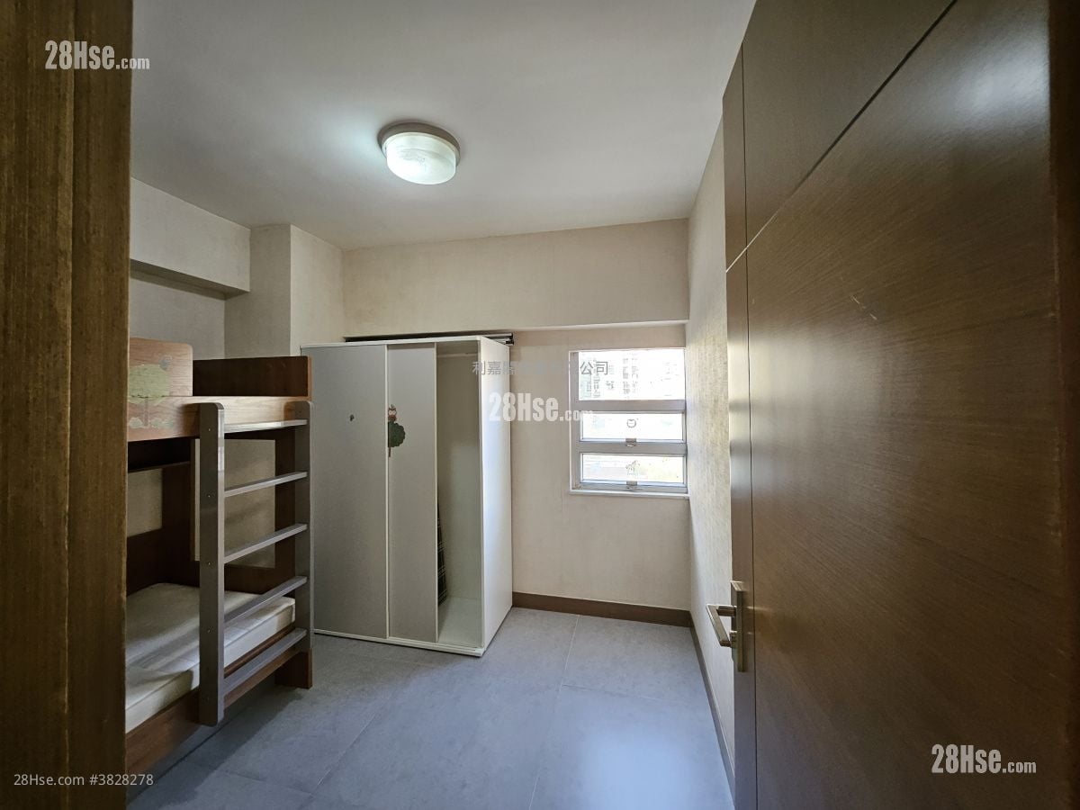 Mei Foo Sun Chuen Sell 2 Bedrooms , 1 Bathroom 531 ft²
