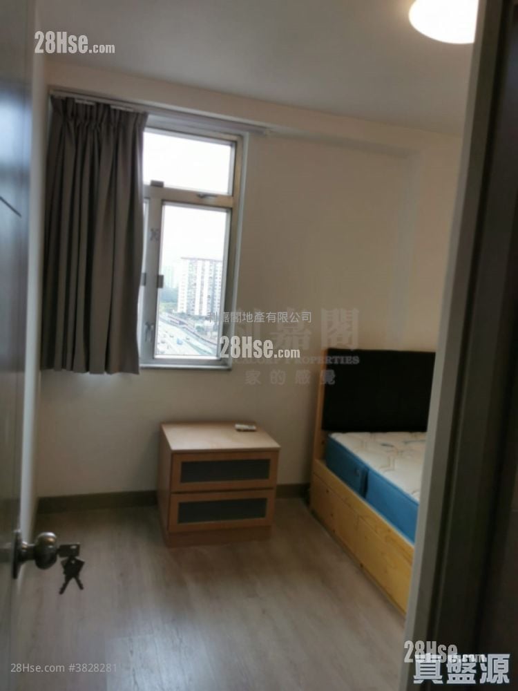 Mei Foo Sun Chuen Sell 3 Bedrooms , 1 Bathroom 714 ft²