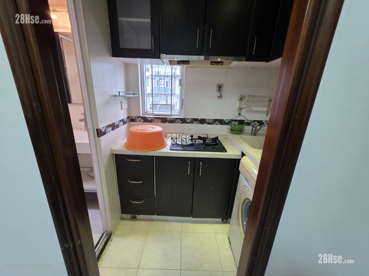 信邦大廈 售盤 1 房 , 1 浴室 237 平方呎