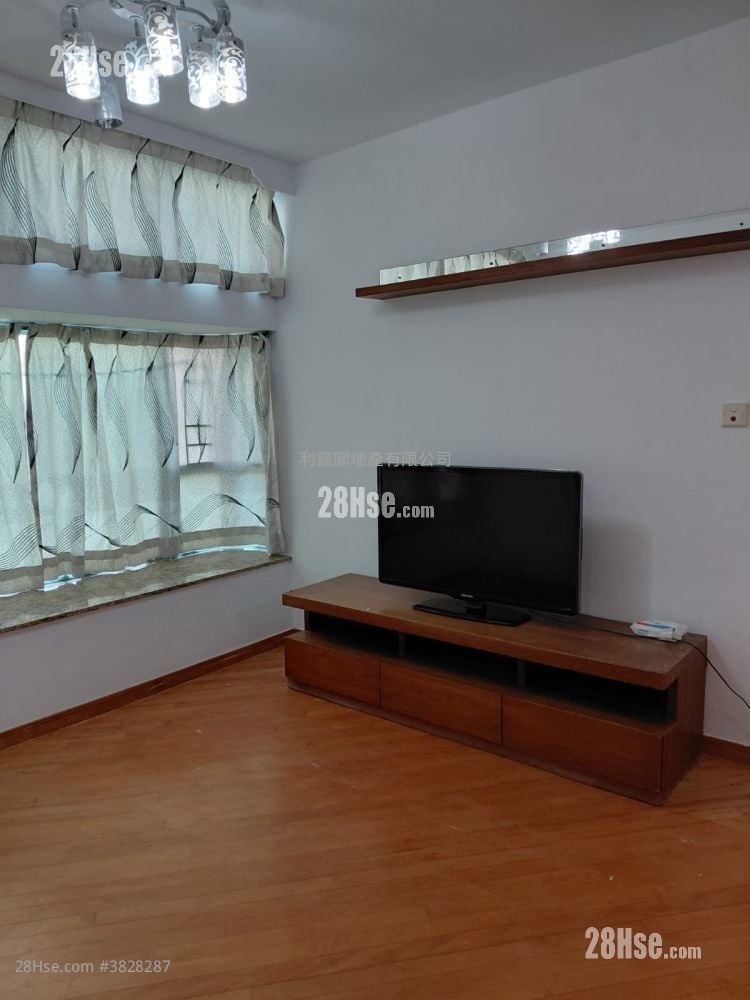 东堤湾畔 售盘 2 房 547 平方尺