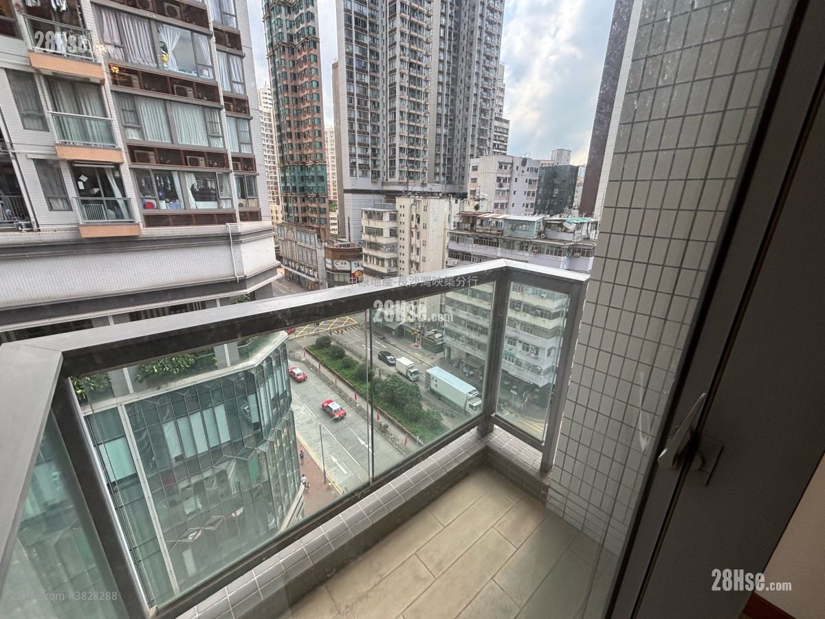 Heya Aqua Sell 2 Bedrooms 482 ft²